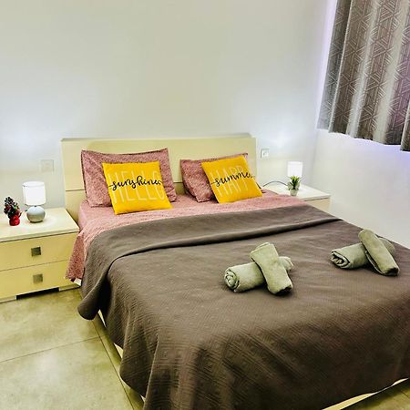 Cosy Seaside Apt, 200M From The Seafront Gzira Esterno foto
