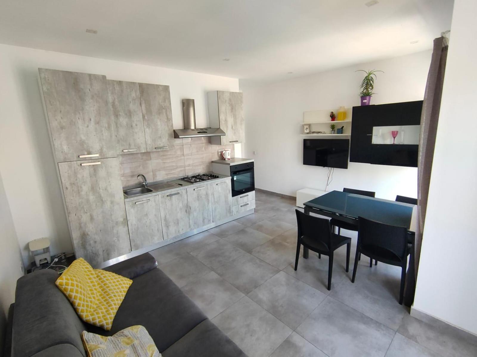 Cosy Seaside Apt, 200M From The Seafront Gzira Esterno foto