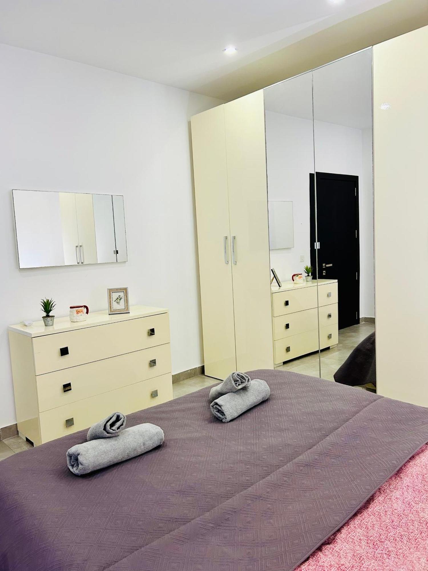 Cosy Seaside Apt, 200M From The Seafront Gzira Esterno foto